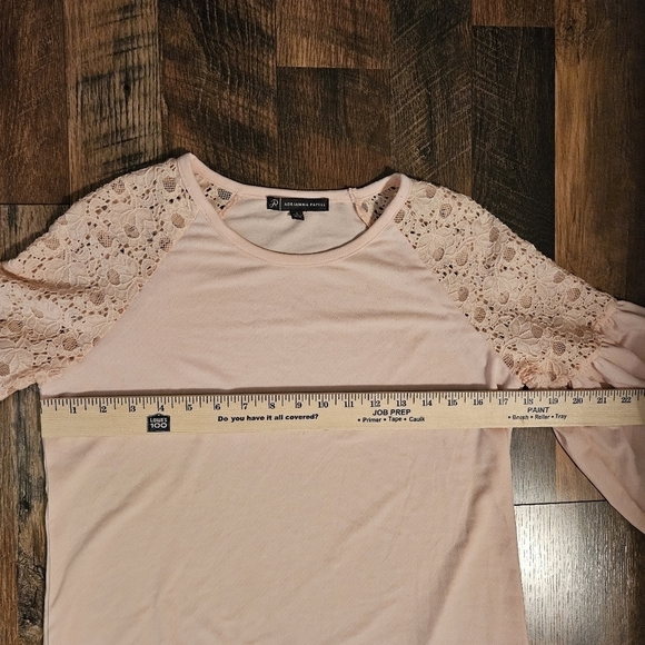 Adrianna Papell Pale Pink Lace Shoulder Blouse Size S - Picture 11 of 11